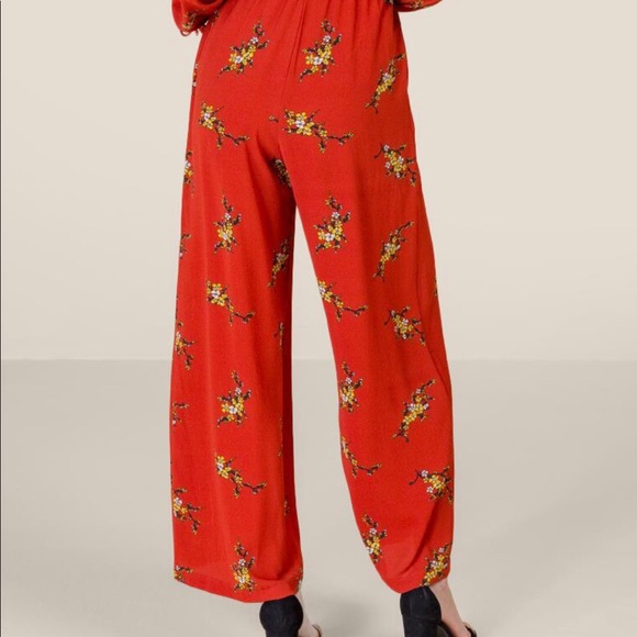 ✨Perfect Patterned Jumpsuit!✨ - Picture 2 of 5